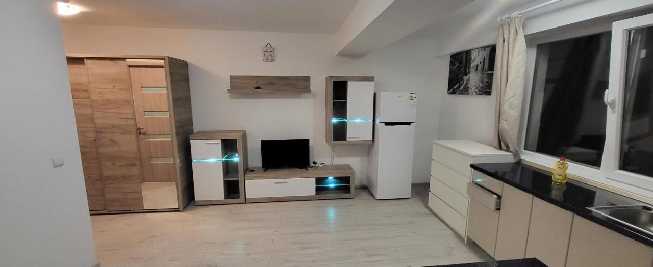 Studio 32 Bulevardul Oltenia Craiova Exterior foto